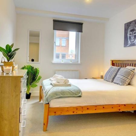 Modern & Stylish 2Br Apartment - Queens House Κόβεντρι Εξωτερικό φωτογραφία